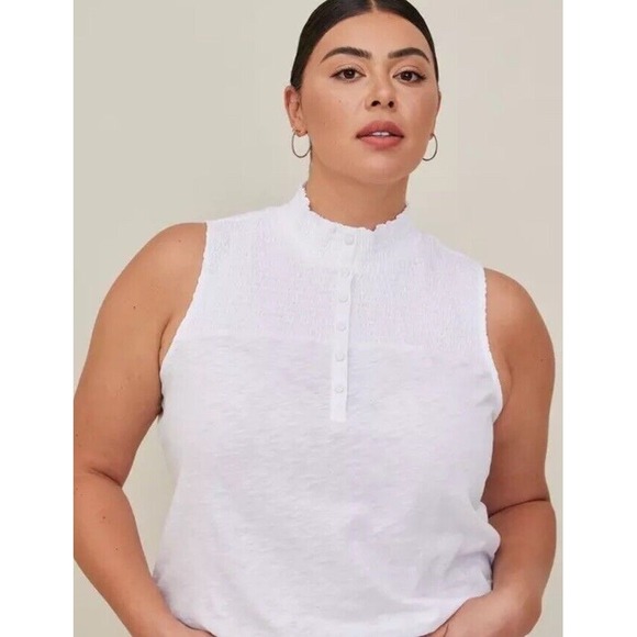 Torrid Women's 2 White Gauze‎ Sleeveless Tank Smocking Cottagecore Heritage - Picture 1 of 11